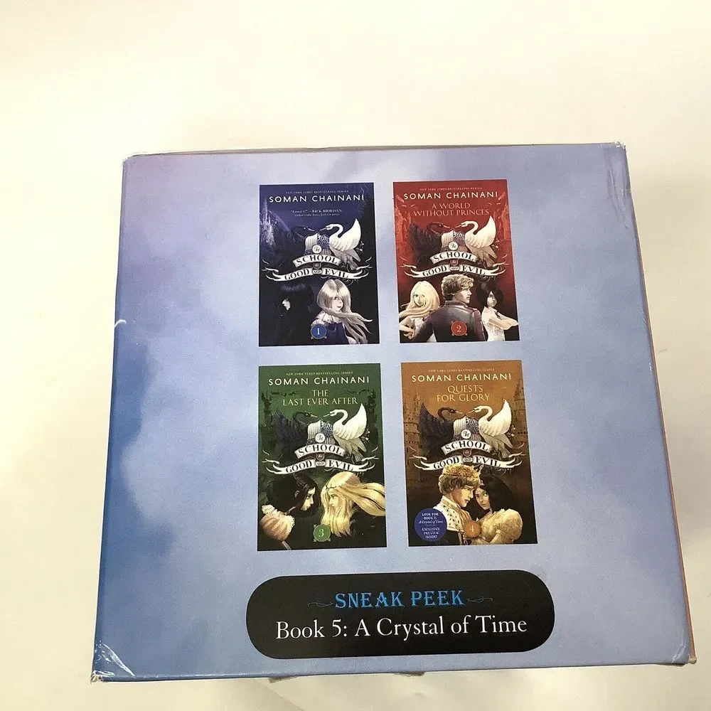 The School for Good and Evil Books 1-4 Paperback Gift Box Set by Soman Chainani‎